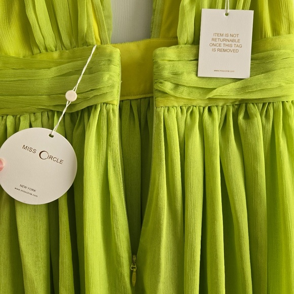 Miss Circle Valley Of Angels Lime Chiffon Pleated High Slit Maxi Dress - Picture 11 of 12
